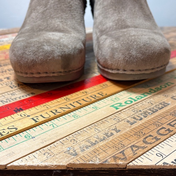 Dansko Mocha Brown Suede Wedge Ankle Boots - Picture 3 of 8